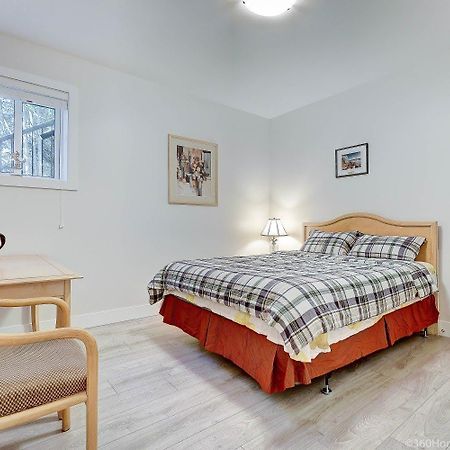 F Homestay-Vancouver Ca West Vancouver Extérieur photo